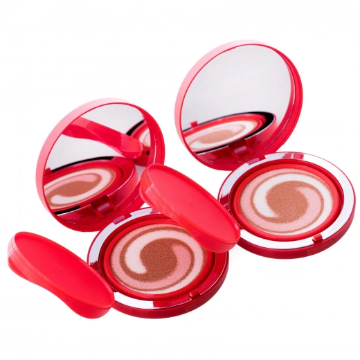Yu.R Moist Layer Cushion Spf50+ Pa +++